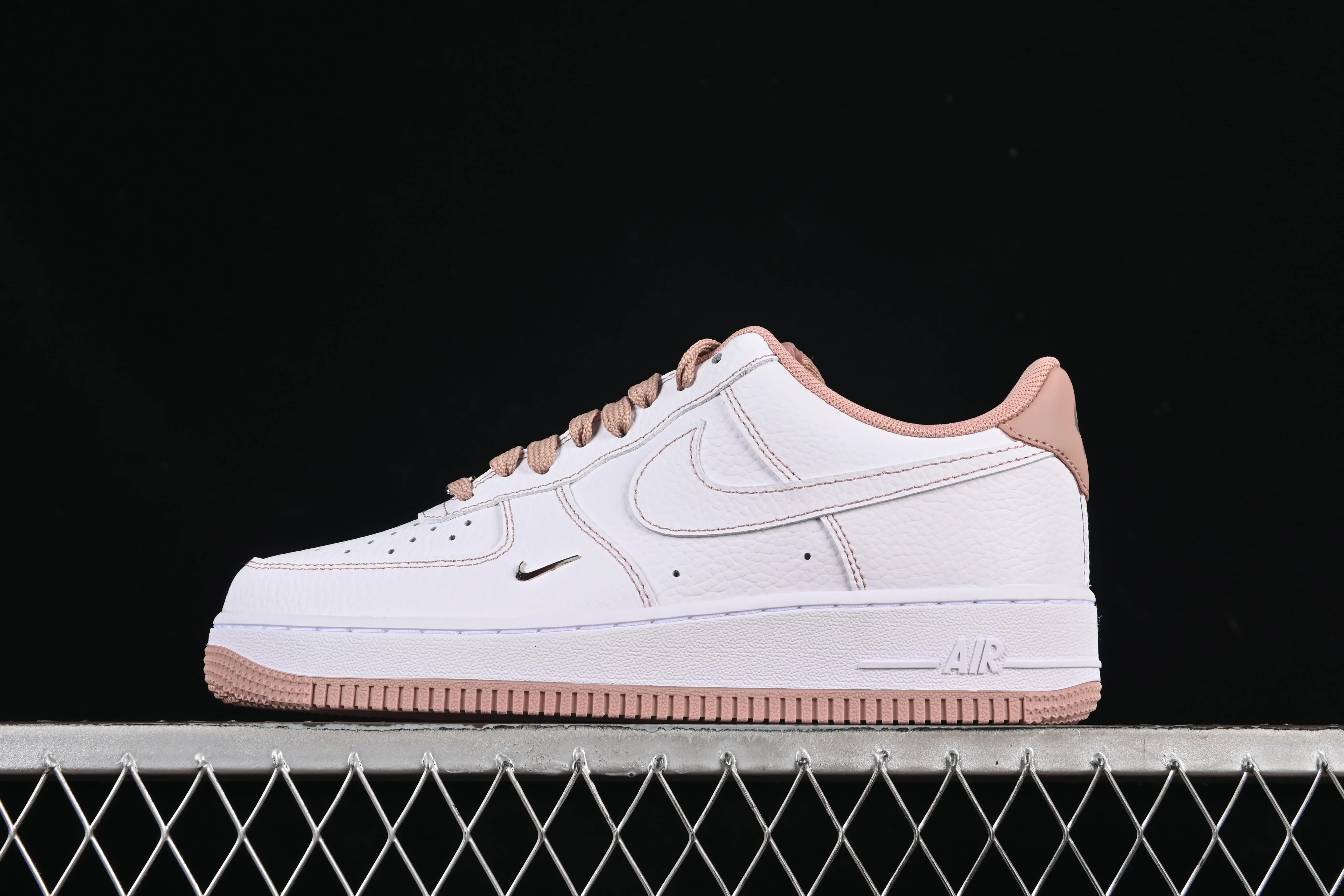 All categories Nk Air Force 1 Air Force series Nk Air Force 1 Low Air Force low-top Nike Air Force 1'07 Low Air Force 1 low-top casual sneakers IB6543-100